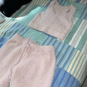 Fuzzy pink lounge set